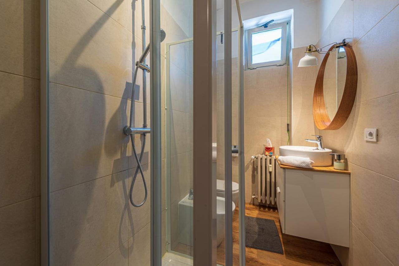Otr Apartment, Alba Luaran gambar